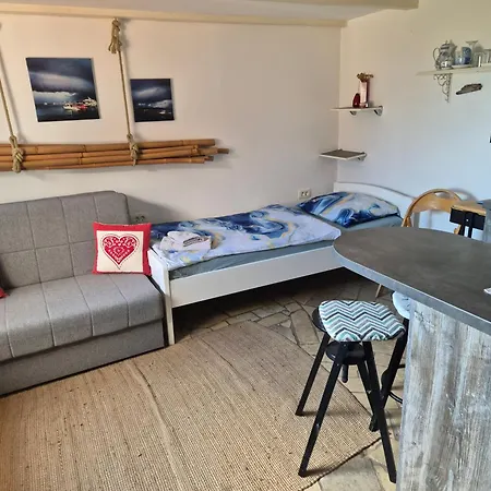 Romantic Nest Near The Apartamento Rijeka